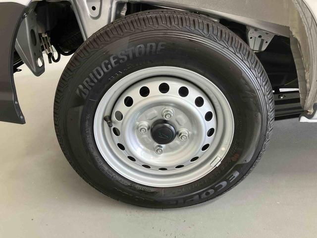 ハイゼットカーゴDX/2WD/5MT/キーレス/パワーウィンドウAM/FMラジオ キーレスエントリー 運転席・助手席パワーウィンドウ スマートアシスト ハロゲンヘッドランプ マニュアルエアコン ユースフルナット オートライト コーナーセンサー(三重県)の中古車
