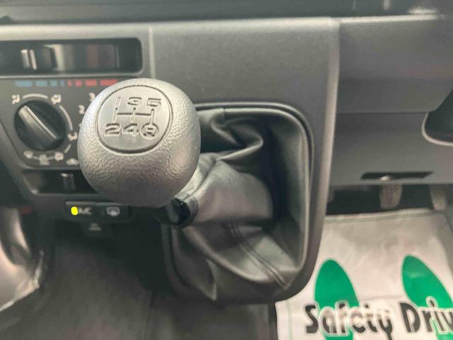 ハイゼットカーゴDX/2WD/5MT/キーレス/パワーウィンドウAM/FMラジオ キーレスエントリー 運転席・助手席パワーウィンドウ スマートアシスト ハロゲンヘッドランプ マニュアルエアコン ユースフルナット オートライト コーナーセンサー(三重県)の中古車