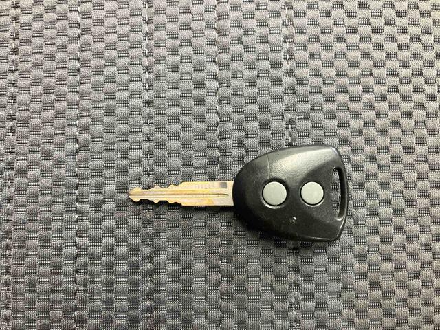 ハイゼットトラックＥＸＴ／４ＷＤ／４ＡＴ／ＡＭ／ＦＭラジオＣＤ／アルミホイール４ＷＤ　４ＡＴ　ＡＭ／ＦＭラジオＣＤ　マニュアルエアコン　キーレス　社外アルミホイール　パワーウィンドウ　３方開（三重県）の中古車