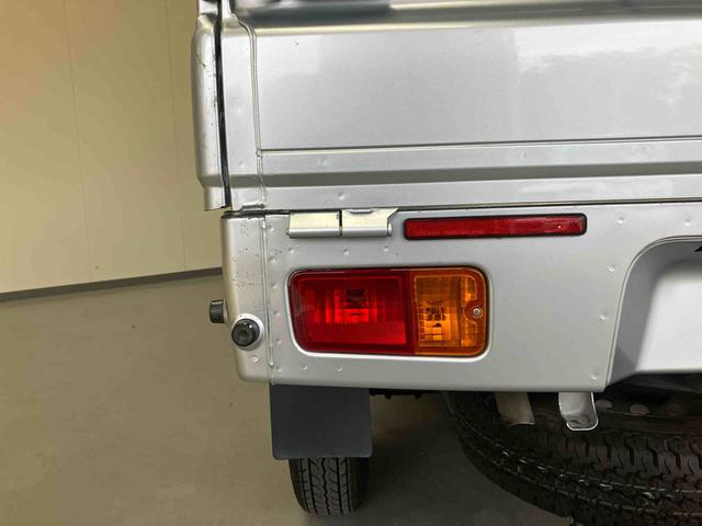 ハイゼットトラックＥＸＴ／４ＷＤ／４ＡＴ／ＡＭ／ＦＭラジオＣＤ／アルミホイール４ＷＤ　４ＡＴ　ＡＭ／ＦＭラジオＣＤ　マニュアルエアコン　キーレス　社外アルミホイール　パワーウィンドウ　３方開（三重県）の中古車