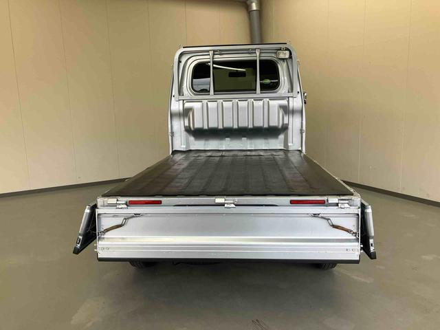 ハイゼットトラックＥＸＴ／４ＷＤ／４ＡＴ／ＡＭ／ＦＭラジオＣＤ／アルミホイール４ＷＤ　４ＡＴ　ＡＭ／ＦＭラジオＣＤ　マニュアルエアコン　キーレス　社外アルミホイール　パワーウィンドウ　３方開（三重県）の中古車