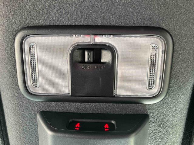 タントカスタムＲＳ／ナビ／バックモニター／ドラレコナビ　バックモニター　ドライブレコーダー　プッシュボタンスタート　インパネシフト　電動パーキングブレーキ　両側パワースライドドア　イージークローザー　オートエアコン　シートヒーター　スマートアシスト（三重県）の中古車