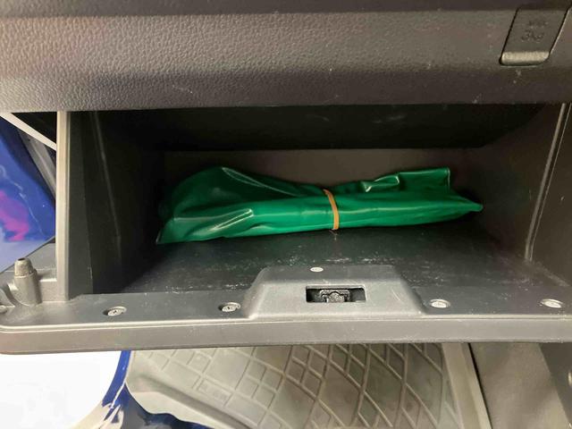 ハイゼットトラックジャンボ/4WD−4AT/CD4WD 4AT CD パワーウィンドウ エアバック テールゲートチェーン リヤルームランプ 作業灯 ハイルーフ リクライニングシート 背面スペース(三重県)の中古車