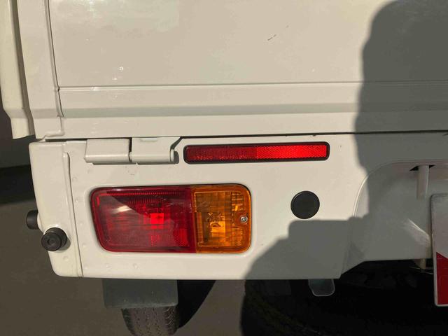 ハイゼットトラックスタンダード/4WD/4ATAM/FMラジオ マニュアルエアコン 4WD 4AT ゲートプロテクター パワステ ABS エアバック(三重県)の中古車