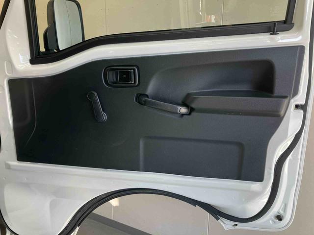 ハイゼットトラックスタンダード/4WD/4ATAM/FMラジオ マニュアルエアコン 4WD 4AT ゲートプロテクター パワステ ABS エアバック(三重県)の中古車