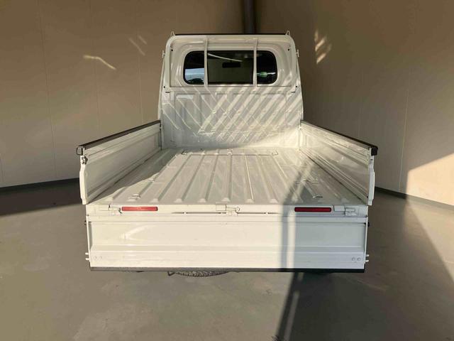 ハイゼットトラックスタンダード/4WD/4ATAM/FMラジオ マニュアルエアコン 4WD 4AT ゲートプロテクター パワステ ABS エアバック(三重県)の中古車