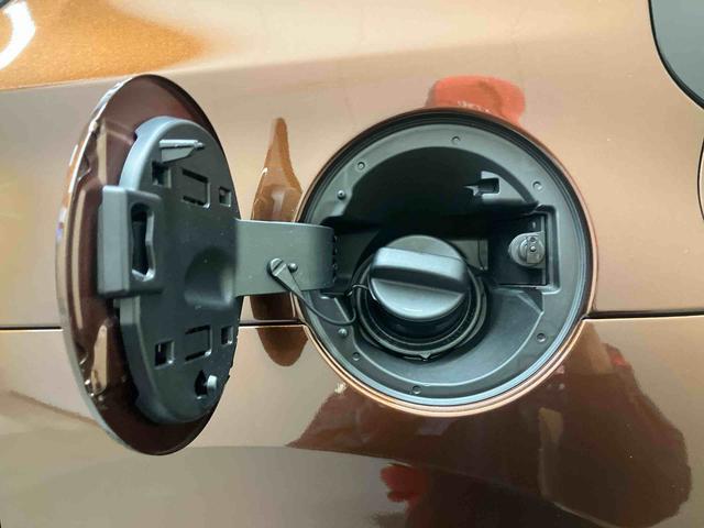 ムーヴＸ／ディスプレイオーディオ／左側パワースライドドアディスプレイオーディオ　左側パワースライドドア　スライドドアイージークローザー　バックモニター　オートエアコン　キーフリー　足踏み式パーキングブレーキ　ワイヤレス充電機能　ＬＥＤ　スマートアシスト（三重県）の中古車