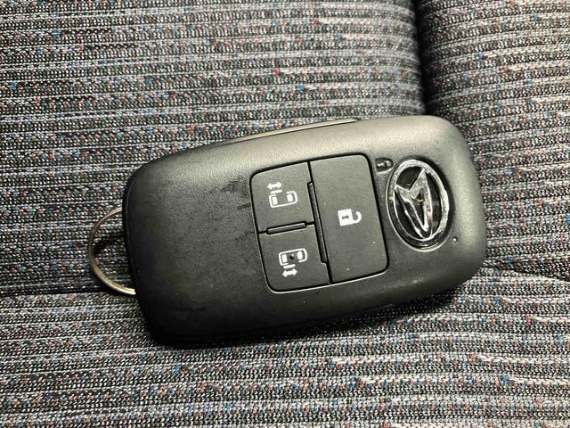 ムーヴＲＳ／ターボ／両側パワースライドドア／クルコンターボ　両側パワースライドドア　ディスプレイオーディオ　バックモニター　キーフリー　ワイヤレス充電機能　電動パーキングブレーキ　クルーズコントロール　オートハイビーム　コーナーセンサー　マット（三重県）の中古車