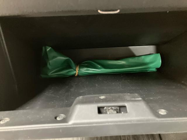 ハイゼットトラックスタンダード／４ＷＤ／ＡＴラジオ　マニュアルエアコン　４ＷＤ　ＡＴ　パワステ　ＡＢＳ　エアバック（三重県）の中古車