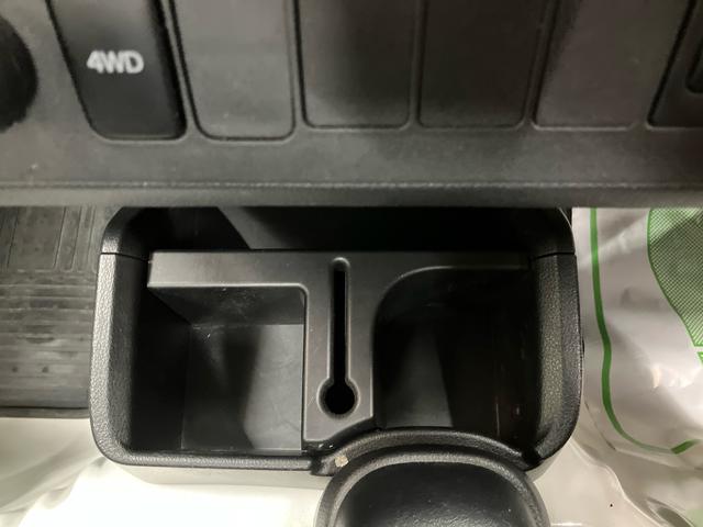 ハイゼットトラックスタンダード／４ＷＤ／ＡＴラジオ　マニュアルエアコン　４ＷＤ　ＡＴ　パワステ　ＡＢＳ　エアバック（三重県）の中古車