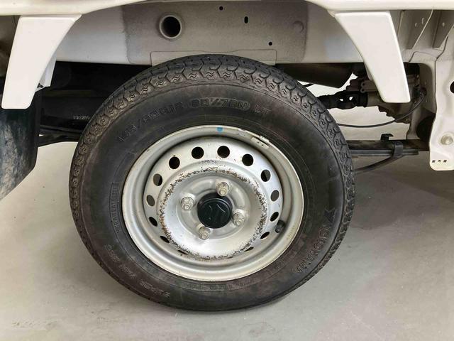 キャリイトラックＫＣスペシャル／３方開／４ＷＤＡＭ／ＦＭラジオ　パワーウィンドウ　キーレスエントリー　３方開　４ＷＤ　オートマ　マニュアルエアコン　パワステ　ＡＢＳ　マット　バイザー（三重県）の中古車