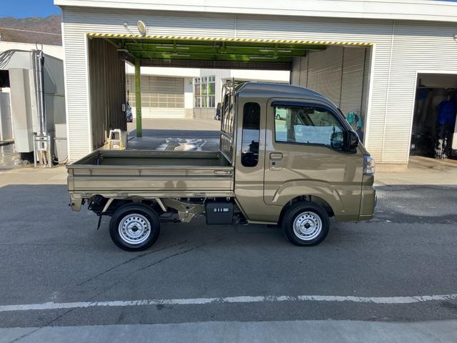 ハイゼットトラックジャンボエクストラ　４ＷＤ　ＣＶＴ　ＣＤデッキスマートアシスト・コーナーセンサー・切り替え式４ＷＤ（ＣＶＴ車）・ＬＥＤヘッドランプ・ＬＥＤフォグランプ・ＬＥＤ大型作業灯・プッシュエンジンスタート（山梨県）の中古車