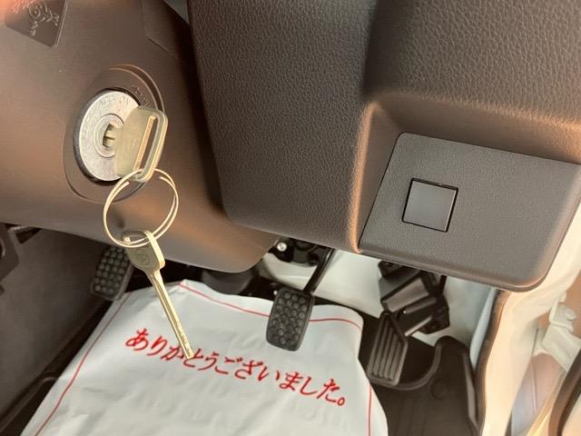 ハイゼットトラックスタンダード４ＷＤ・ＭＴ車・ＡＭ／ＦＭラジオ・コーナーセンサー・エコアイドル・エアコン（佐賀県）の中古車