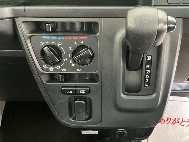 ハイゼットカーゴデラックスＳＡIII２ＷＤ・ＡＴ車・両側スライドドア・ＡＭ／ＦＭラジオ・エコアイドル・エアコン・キーレスエントリー・パワーウィンドウ（佐賀県）の中古車