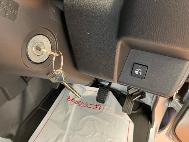 ハイゼットトラックスタンダード　農用スペシャル　スマートアシスト非装着車４ＷＤ・ＭＴ車・コーナーセンサー・作業灯・ハイロー切替・エコアイドル・ラジオ・エアコン（佐賀県）の中古車