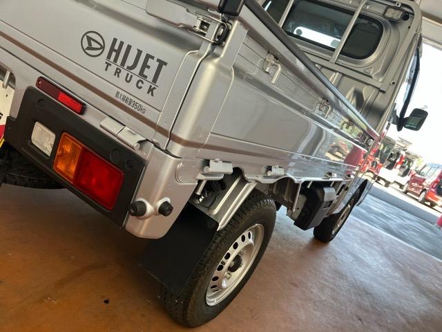 ハイゼットトラックスタンダード　農用スペシャル　スマートアシスト非装着車４ＷＤ・ＭＴ車・コーナーセンサー・作業灯・ハイロー切替・エコアイドル・ラジオ・エアコン（佐賀県）の中古車