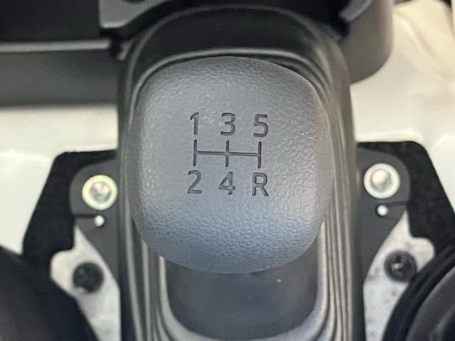 ハイゼットトラックスタンダード４ＷＤ・ＭＴ車・衝突回避・コーナーセンサー・ＡＭ／ＦＭラジオ・エコアイドル・エアコン（佐賀県）の中古車