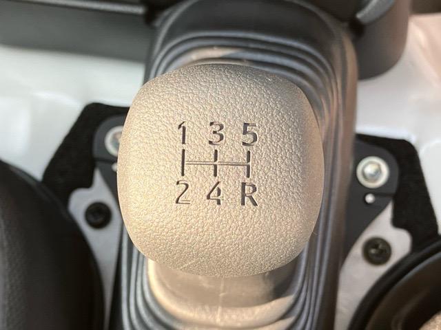 ハイゼットトラックスタンダード４ＷＤ・ＭＴ車・衝突回避・コーナーセンサー・エコアイドル・ラジオ・エアコン（佐賀県）の中古車