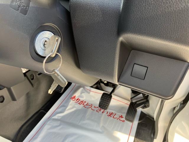 ハイゼットトラックスタンダード４ＷＤ・ＭＴ車・衝突回避・コーナーセンサー・エコアイドル・ラジオ・エアコン（佐賀県）の中古車