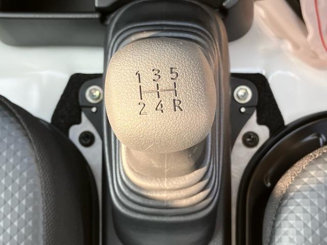 ハイゼットトラックスタンダード４ＷＤ・ＭＴ車・衝突回避・コーナーセンサー・エコアイドル・ラジオ・エアコン（佐賀県）の中古車