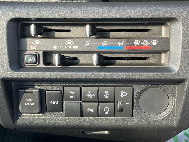 ハイゼットトラックスタンダード　農用スペシャル４ＷＤ・ＭＴ車・コーナーセンサー・作業灯・ハイロー切替・エコアイドル・ラジオ・エアコン（佐賀県）の中古車