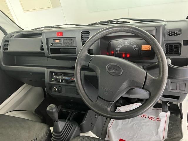 ハイゼットトラックスタンダード４ＷＤ・ＭＴ車・ＡＭ／ＦＭラジオ・キーレスエントリー・エアコン・パワーウィンドウ（佐賀県）の中古車