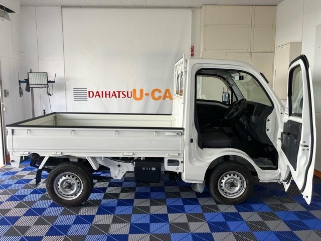 ハイゼットトラックスタンダード４ＷＤ・ＭＴ車・ＡＭ／ＦＭラジオ・キーレスエントリー・エアコン・パワーウィンドウ（佐賀県）の中古車