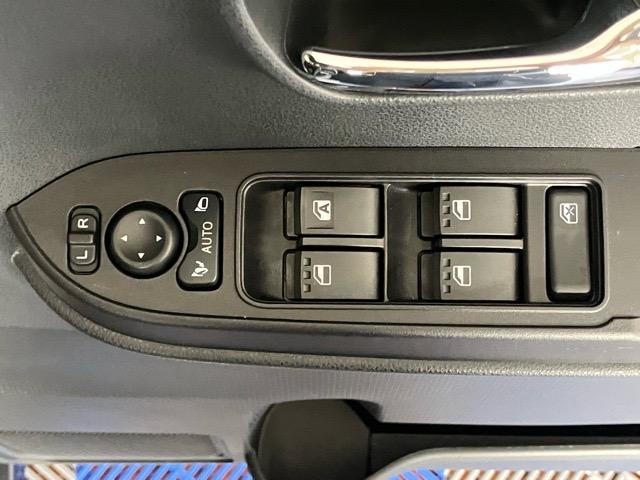 タントカスタムＲＳ　エコアイドル非装着車両側電動スライドドア・ディスプレイオーディオ・ＥＴＣ・パノラマモニター・プッシュボタンスタート・ステアリングスイッチ・オートエアコン・キーフリー・アルミホイール・シートヒーター・パワーウィンドウ（佐賀県）の中古車