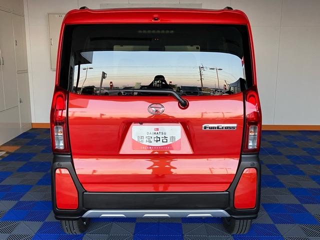 タントファンクロスターボ　エコアイドル非装着車両側電動スライドドア・ディスプレイオーディオ・ＥＴＣ・パノラマモニター・プッシュボタンスタート・ステアリングスイッチ・キーフリー・アルミホイール・コーナーセンサー・シートヒーター・パワーウィンドウ（佐賀県）の中古車