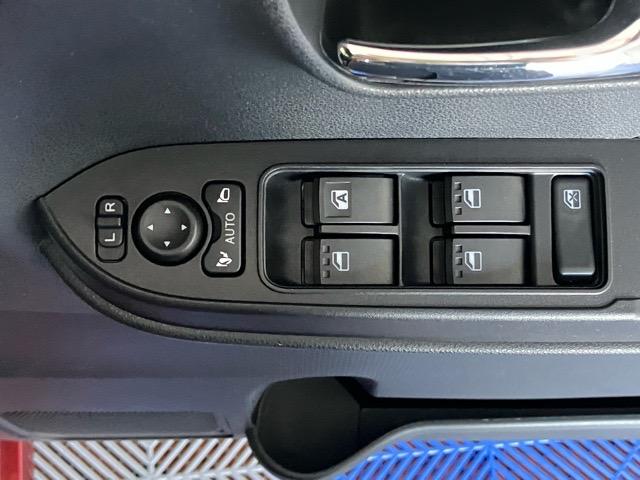 タントカスタムＸ　エコアイドル非装着車両側電動スライドドア・プッシュボタンスタート・ステアリングスイッチ・オートエアコン・キーフリーシステム・シートヒーター・コーナーセンサー・全周囲カメラ対応・アルミホイール・パワーウィンドウ（佐賀県）の中古車