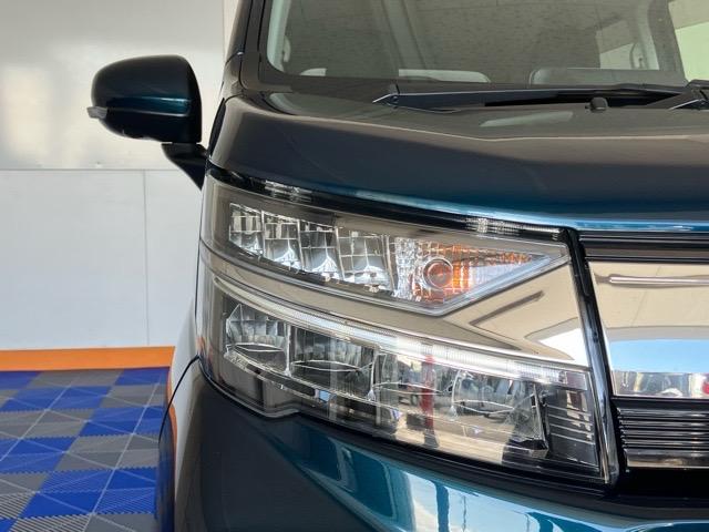 ムーヴカスタム XリミテッドII SAIIIパノラマモニター・ドラレコ・プッシュボタンスタート・ステアリングスイッチ・オートエアコン・キーフリーシステム・オートハイビーム・アルミホイール・運転席シートヒーター・パワーウィンドウ(佐賀県)の中古車