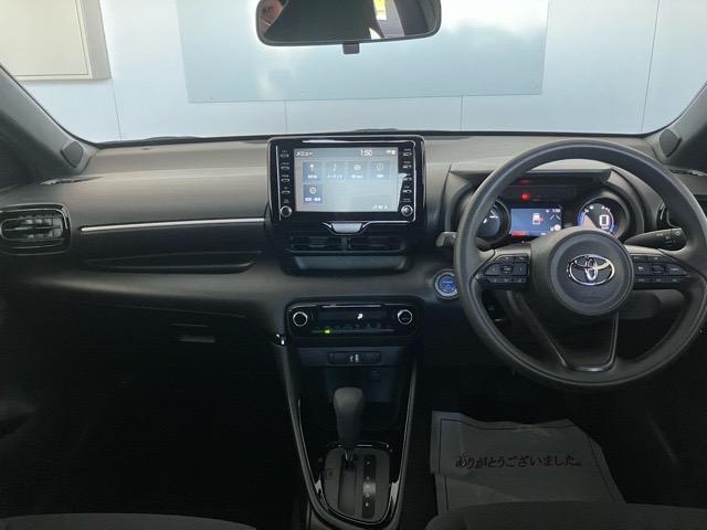 ヤリスハイブリッドGドラレコ・バックモニター・プッシュボタンスタート・ステアリングスイッチ・オートエアコン・キーフリー・パワーウィンドウ(佐賀県)の中古車