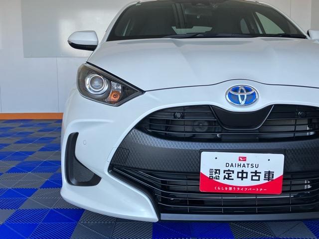 ヤリスハイブリッドGドラレコ・バックモニター・プッシュボタンスタート・ステアリングスイッチ・オートエアコン・キーフリー・パワーウィンドウ(佐賀県)の中古車