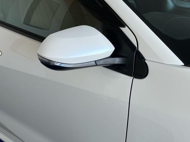 ヤリスハイブリッドGドラレコ・バックモニター・プッシュボタンスタート・ステアリングスイッチ・オートエアコン・キーフリー・パワーウィンドウ(佐賀県)の中古車