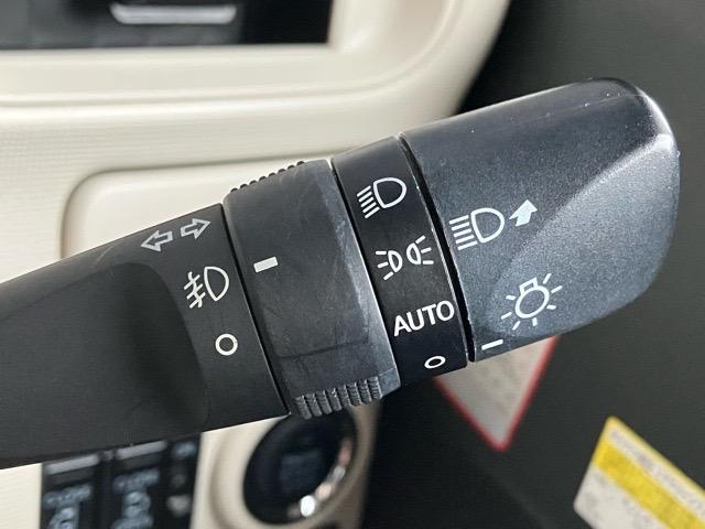 ムーヴキャンバスＸホワイトアクセントリミテッド　ＳＡIII両側電動スライドドア・プッシュボタンスタート・ステアリングスイッチ・オートエアコン・オートハイビーム・キーフリー・ベンチシート・全周囲カメラ対応・パワーウィンドウ（佐賀県）の中古車