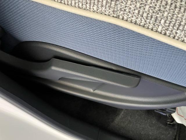 ムーヴキャンバスストライプスＧ両側電動スライドドア・プッシュボタンスタート・ステアリングスイッチ・オートエアコン・キーフリー・コーナーセンサー・ベンチシート・シートヒーター・パワーウィンドウ（佐賀県）の中古車