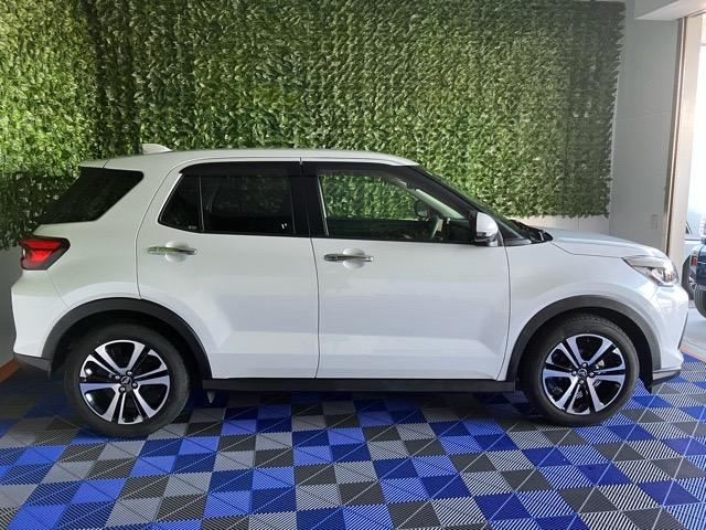 ロッキーＧドラレコ・パノラマモニター・プッシュボタンスタート・ステアリングスイッチ・オートエアコン・キーフリー・コーナーセンサー・アルミホイール・シートヒーター・パワーウィンドウ（佐賀県）の中古車