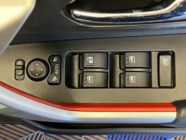 ロッキーＧドラレコ・パノラマモニター・プッシュボタンスタート・ステアリングスイッチ・オートエアコン・キーフリー・コーナーセンサー・アルミホイール・シートヒーター・パワーウィンドウ（佐賀県）の中古車