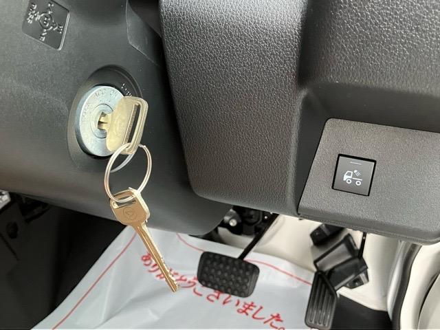 ハイゼットトラックスタンダード　農用スペシャル４ＷＤ・ＣＶＴ車・衝突回避・作業灯・コーナーセンサー・エコアイドル・ラジオ・エアコン（佐賀県）の中古車