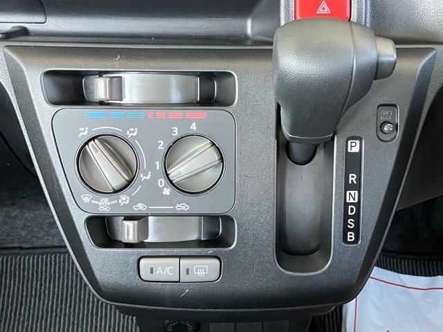 ミライースＬ　ＳＡIIIＣＤオーディオ・エコアイドル・コーナーセンサー・オートハイビーム・キーレスエントリー・エアコン・パワーウィンドウ（佐賀県）の中古車