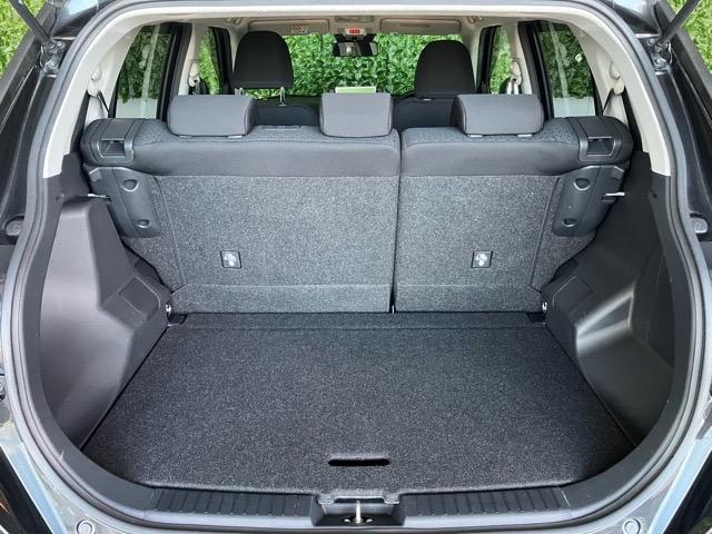 ロッキーGプッシュボタンスタート・ステアリングスイッチ・オートエアコン・キーフリーシステム・コーナーセンサー・アルミホイール・バックカメラ対応・シートヒーター・パワーウィンドウ(佐賀県)の中古車