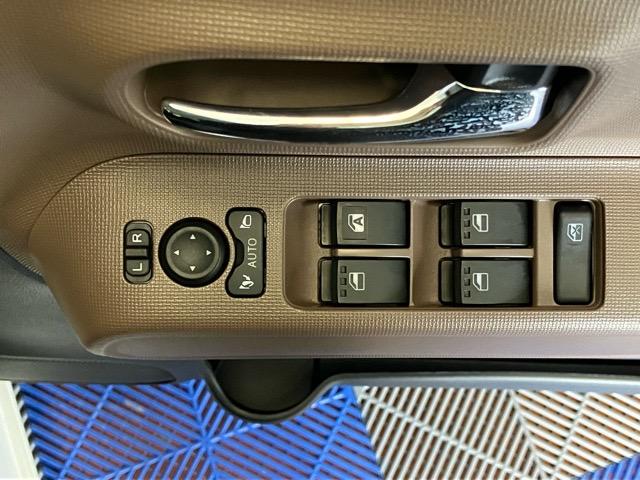 ムーヴキャンバスセオリーG両側電動スライドドア・プッシュボタンスタート・ステアリングスイッチ・オートエアコン・キーフリー・コーナーセンサー・ベンチシート・シートヒーター・パワーウィンドウ(佐賀県)の中古車