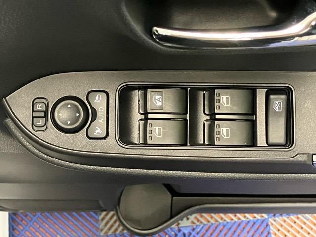 タントカスタムＸ両側電動スライドドア・プッシュボタンスタート・ステアリングスイッチ・オートエアコン・キーフリーシステム・シートヒーター・バックカメラ対応・アルミホイール・パワーウィンドウ（佐賀県）の中古車