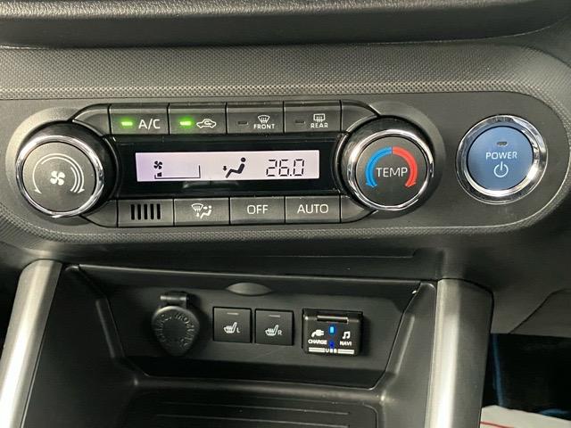 ロッキープレミアムＧ　ＨＥＶドラレコ・パノラマモニター・プッシュボタンスタート・ステアリングスイッチ・オートエアコン・キーフリー・コーナーセンサー・アルミホイール・シートヒーター・パワーウィンドウ（佐賀県）の中古車