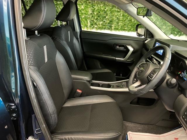 ロッキープレミアムＧ　ＨＥＶドラレコ・パノラマモニター・プッシュボタンスタート・ステアリングスイッチ・オートエアコン・キーフリー・コーナーセンサー・アルミホイール・シートヒーター・パワーウィンドウ（佐賀県）の中古車