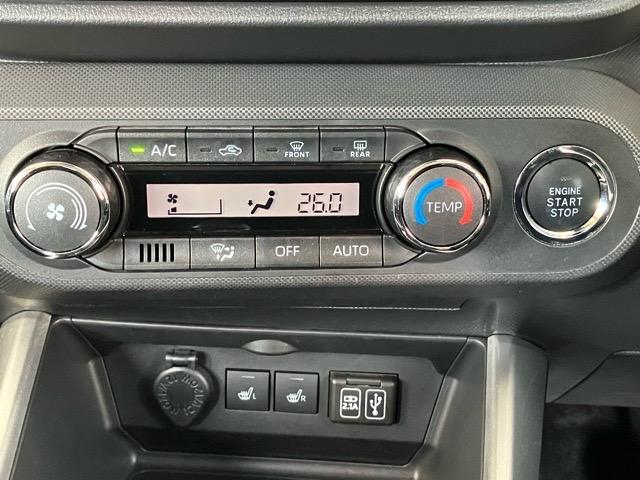 ロッキープレミアムドラレコ・パノラマモニター・プッシュボタンスタート・ステアリングスイッチ・オートエアコン・キーフリー・コーナーセンサー・アルミホイール・シートヒーター・パワーウィンドウ（佐賀県）の中古車