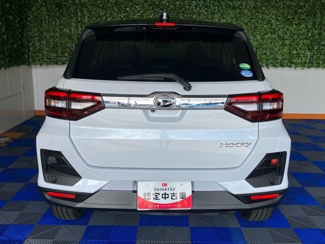 ロッキープレミアムドラレコ・パノラマモニター・プッシュボタンスタート・ステアリングスイッチ・オートエアコン・キーフリー・コーナーセンサー・アルミホイール・シートヒーター・パワーウィンドウ（佐賀県）の中古車