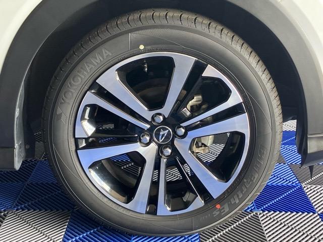 ロッキープレミアムドラレコ・パノラマモニター・プッシュボタンスタート・ステアリングスイッチ・オートエアコン・キーフリー・コーナーセンサー・アルミホイール・シートヒーター・パワーウィンドウ（佐賀県）の中古車