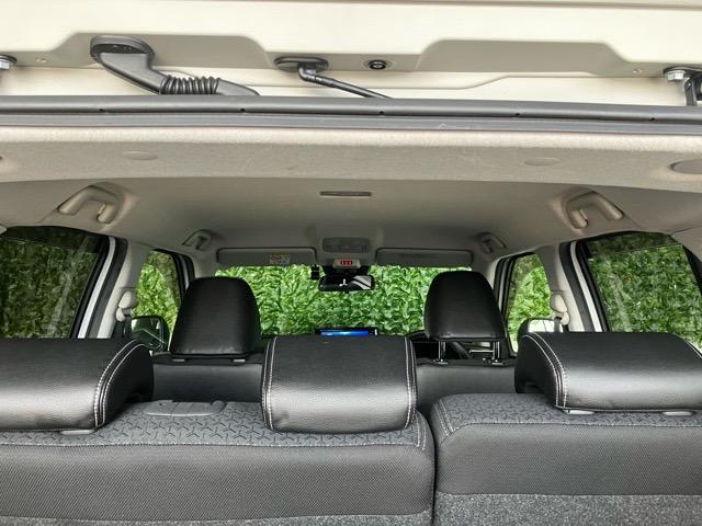 ロッキープレミアムドラレコ・パノラマモニター・プッシュボタンスタート・ステアリングスイッチ・オートエアコン・キーフリー・コーナーセンサー・アルミホイール・シートヒーター・パワーウィンドウ（佐賀県）の中古車