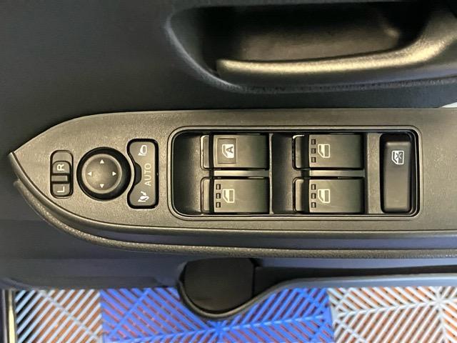 タントＸ片側電動スライドドア・プッシュボタンスタート・ステアリングスイッチ・オートエアコン・キーフリーシステム・シートヒーター・バックカメラ対応・パワーウィンドウ（佐賀県）の中古車